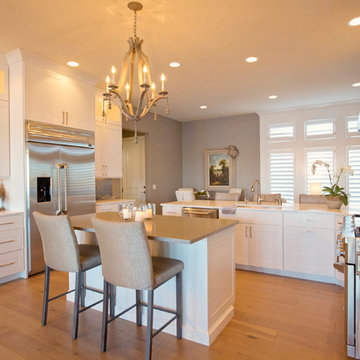 Contemporary Luxe on the Lake