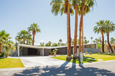 Photo of a midcentury exterior in Other.