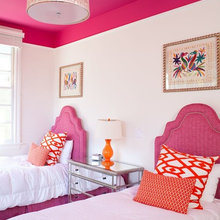 High ceilings painted with stopper molding