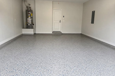 Garage - 1960s garage idea in Miami