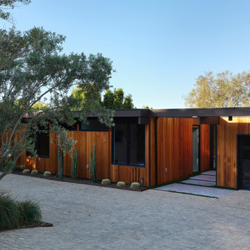 Malibu Glass Box House by Klopf Architecture