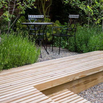 Small Courtyard in the Suburbs by Barnes Walker Landscape Architects
