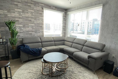Example of a bedroom design in Los Angeles
