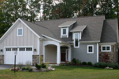 Inspiration for a timeless exterior home remodel in New York