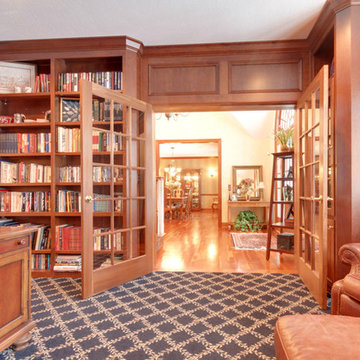 Private Bath Ohio Neighborhood Home for Sale