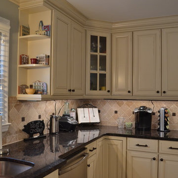 Kitchen/ Bath/ Remodel