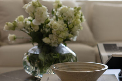 Inspiration for a transitional home design remodel in Dallas