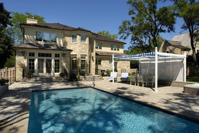 Elegant pool photo in Chicago