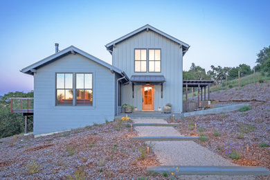 Example of a cottage exterior home design in San Francisco