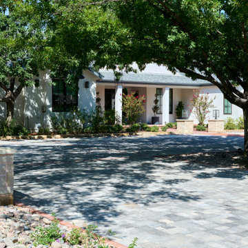 Modern Farmhouse in the Valley