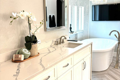 Bathroom - contemporary bathroom idea in Austin
