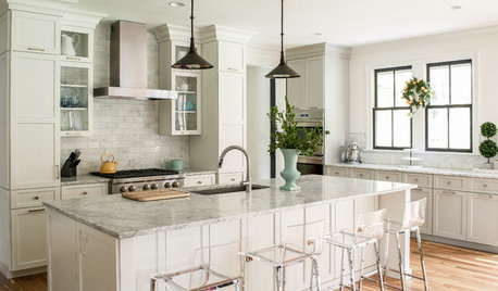 Happy Neutrals: These Kitchens Show How to Add a Bit More Spice