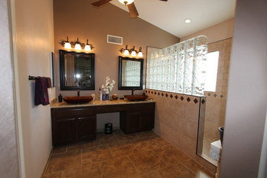 Inspiration for a contemporary home design remodel in Phoenix