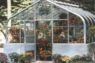 Lord & Burnham Hobby Greenhouses