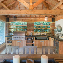 Outdoor Bar Room