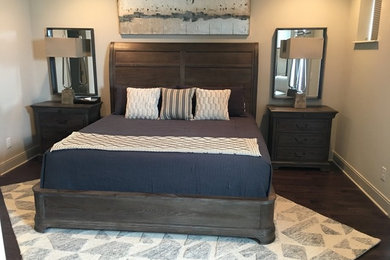 Minimalist bedroom photo in Nashville