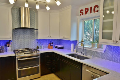 Trendy kitchen photo in Austin