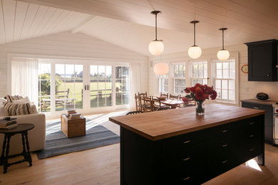 Kitchen - kitchen idea in New York