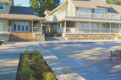 Example of a trendy patio design in San Francisco