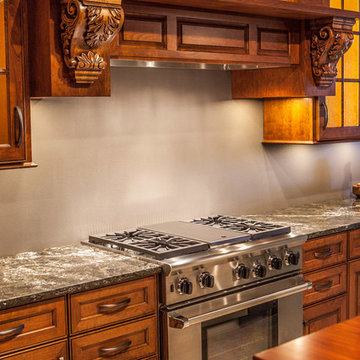 Fairfield, Iowa - Traditional Cherry Kitchen