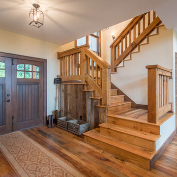 Rustic Retreat in Lost Creek