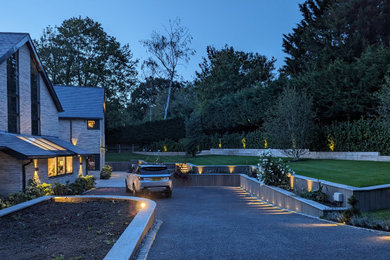 This is an example of a contemporary garden in Berkshire.