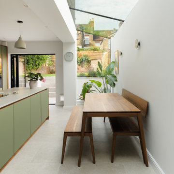 Leighton Road