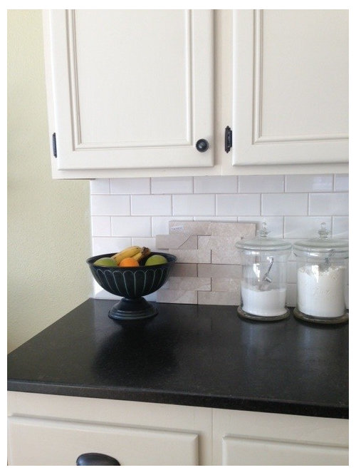 Beige Kitchen Cabinets With White, Subway Tile Backsplash Ideas With White Cabinets