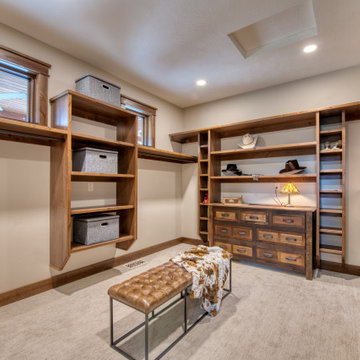 Lone Pine Lodge