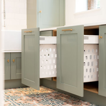 Decorative Style Lay-On Shaker Utility Room