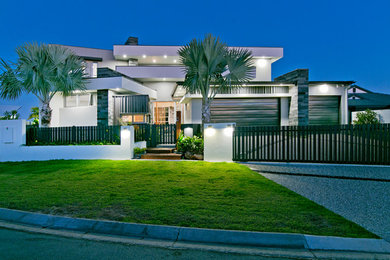 Inspiration for a modern exterior in Brisbane.