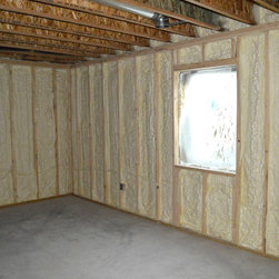 Closed Cell Polyurethane Spray Foam Insulation - Wall Panels