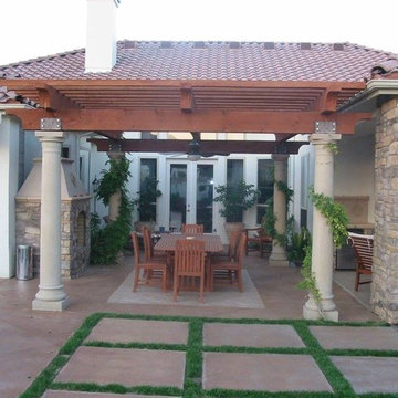 Arbors & Trellis'