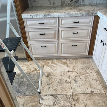 Two Tone Kitchen Reface and Partial Build