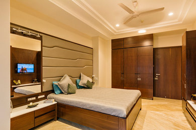 ムンバイにあるコンテンポラリースタイルのおしゃれな寝室のレイアウト