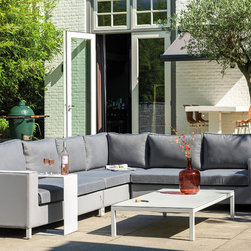 SUNS Vales Lounge Set - Outdoor Lounge Sets