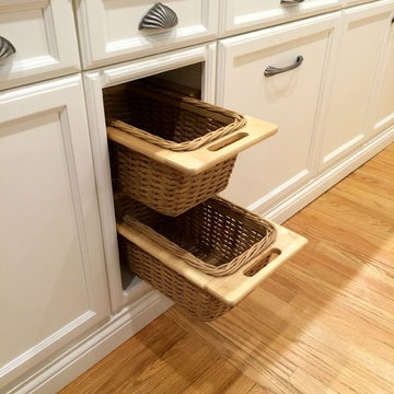 Luxurious Transitional Kitchen w/White Cabinetry & Custom Pull-out Wicker Vegeta