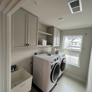 Laundry Room Facelift