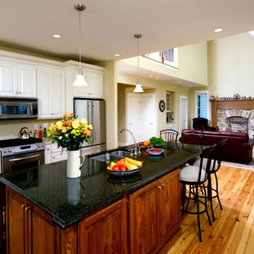 Colonial Revival Farmhouse