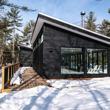 Island Cottage on Stoney Lake