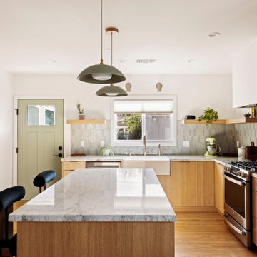 mid-century meets transitional home in Glendale, CA