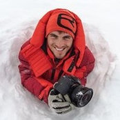 Simon Straetker's photo