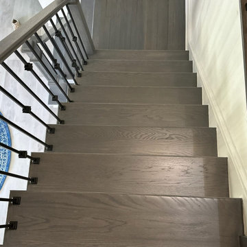 Knuckle Balusters & Wood Railings