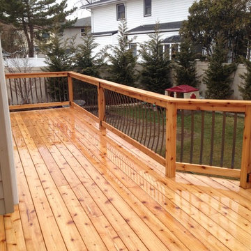 Custom Cedar Deck with Deckorators Ballusters
