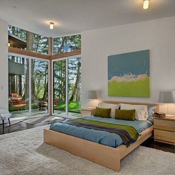 Mercer Island Staging