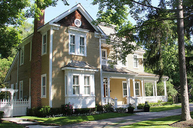 Inspiration for a timeless exterior home remodel in Toronto