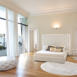 Wing Bed by Bonaldo - Platform Beds