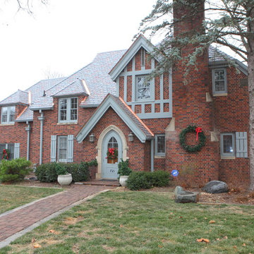 Des Moines Colored-Shingle Replacement