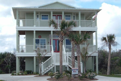 Elegant exterior home photo in Jacksonville