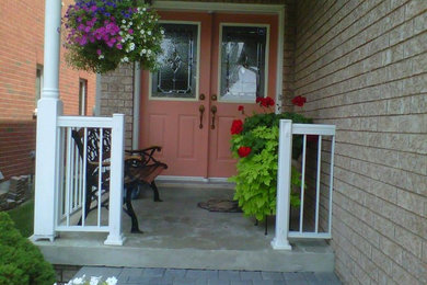 Exterior home idea in Toronto